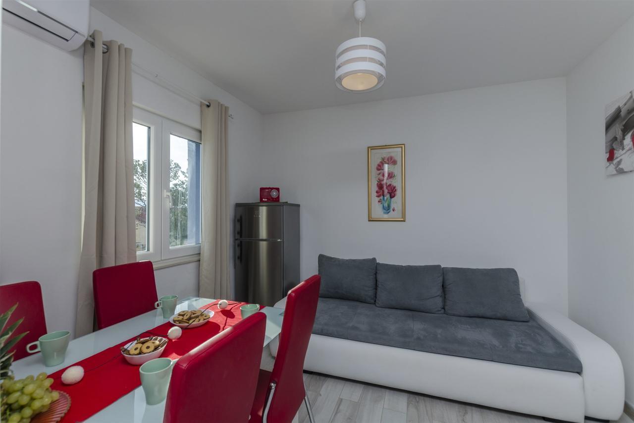 Apartments Lorenzo Локва-Рогозница Экстерьер фото